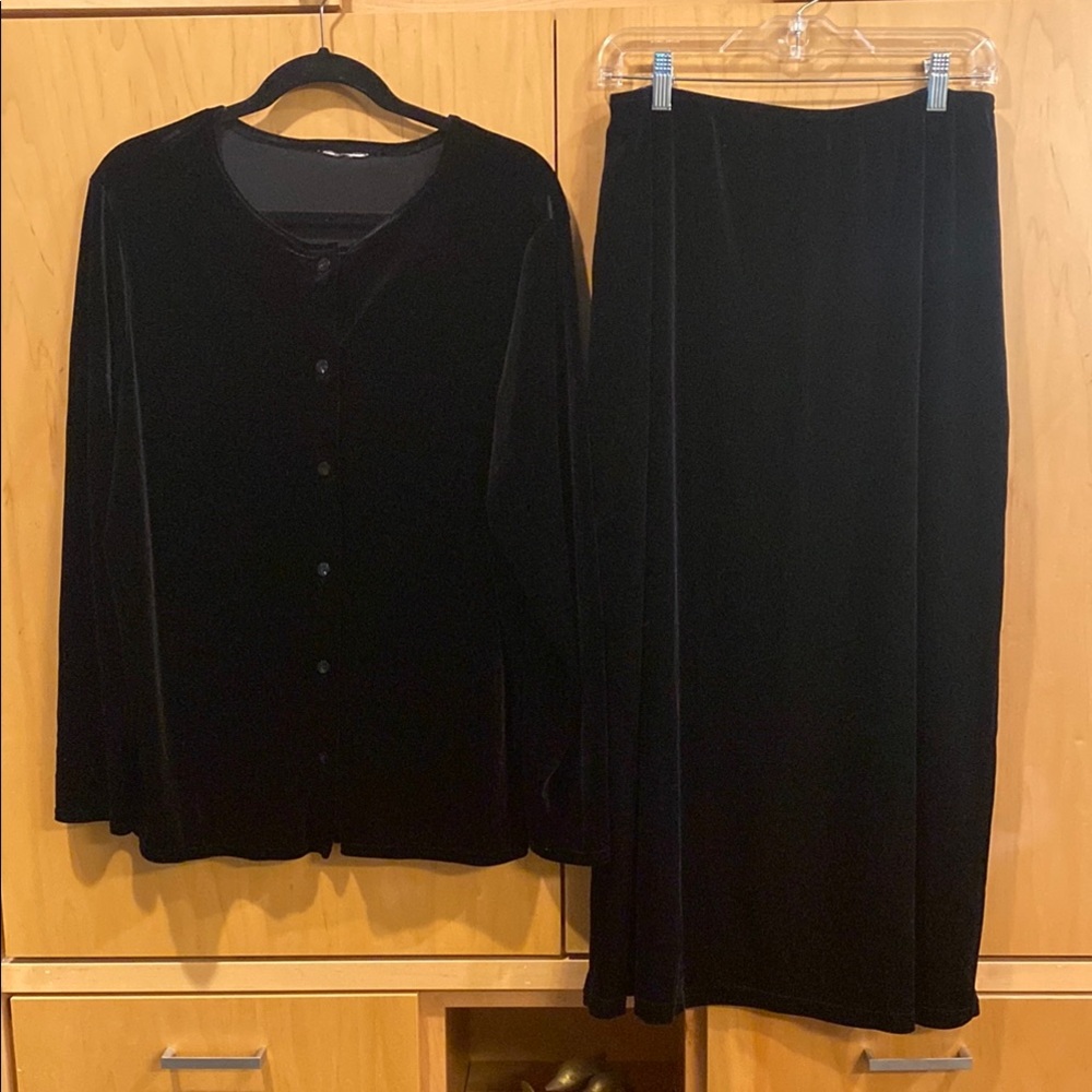 Elegant Black Velveteen Top and Skirt